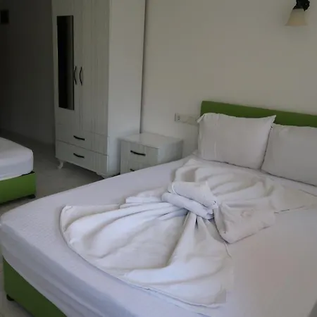 Happy Nur Hotel 3*