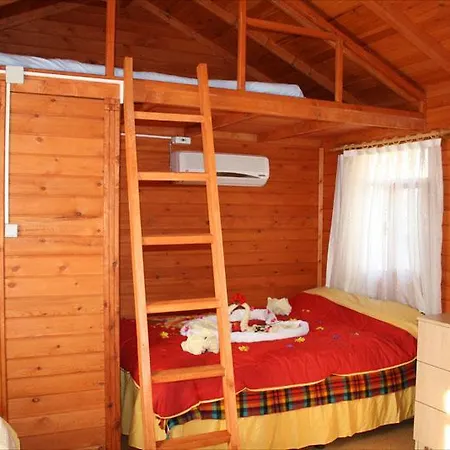 Happy Nur Hotel 3*