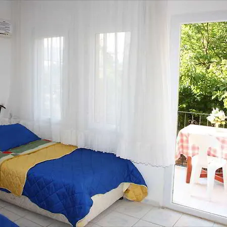 Happy Nur Otel 3*